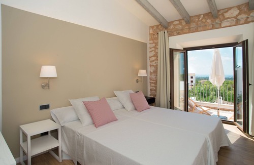 Santanyi House | Ferrer de Shorta Modern holiday home for 10, private pool, A/C and Wi-Fi