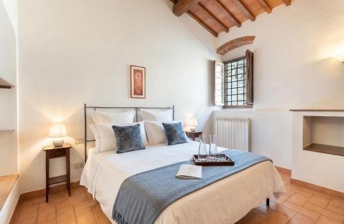 Loro Ciuffenna Apartment | Ferriera Exclusive Resort & Waterfall