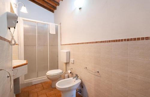 Loro Ciuffenna Apartment | Ferriera Exclusive Resort & Waterfall
