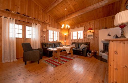 Ringsaker House | Festly