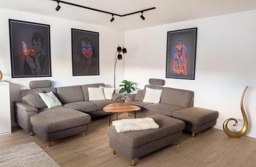 Emden Apartment | Feuerschiff-Panorama - Moderne Wohnungen in der Innenstadt mit Wasserblick