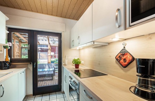 Feusdorf House | Feusdorf Forest Bungalow
