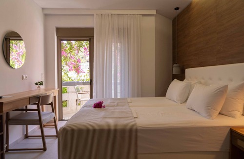 Agia Galini Hotel | Fevro Hotel