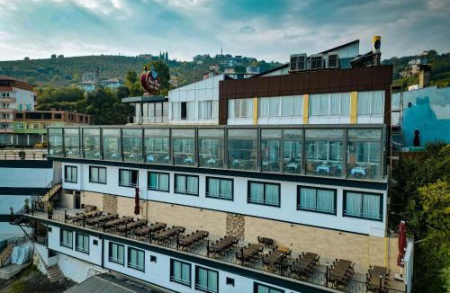 Akcaabat Hotel | Fevzi Hoca Otel