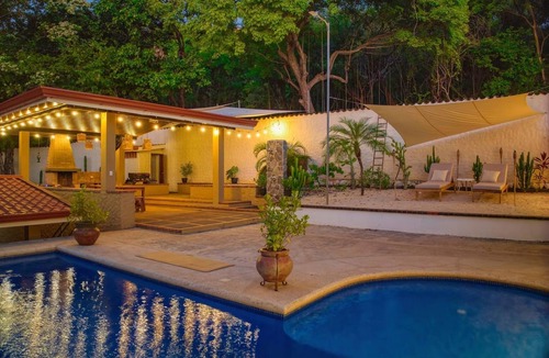 Coco Villa | Few Steps to Beach Private Pool and Jacuzzi
