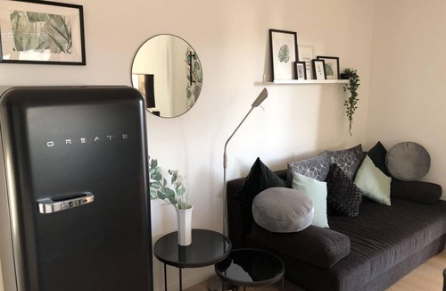 Irrel Apartment | Fewo mal anders - 2-bed vacation apartment bath/WC, 1 bedroom