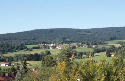 Ginselsried Apartment | Fewo mit malerischem Bergblick im