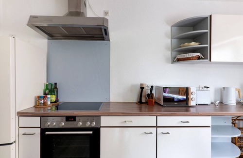 Bensheim Apartment | FeWo Sartorius at Hemsberg – Workation & Relaxation in Bensheim with High-Speed Wi-Fi
