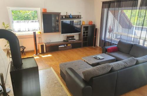 Eppstein Apartment | FewoEla2 Große Ferienwohnung in Eppstein bei Frankfurt