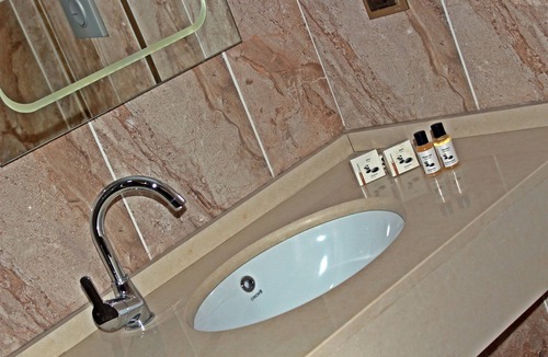 Trabzon City Center Hotel | Feza Otel