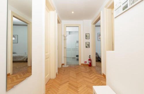 Barriera Vecchia-San Giacomo Apartment | FibraWiFi Netflix Rifugio Revoltella Apartment