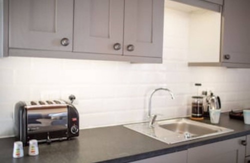 Castiglione della Valle Apartment | Fico Apartment with solar heated pool set in the Umbrian countryside