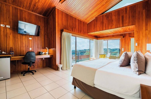 Santa Elena Hotel | Ficus Sunset Suites