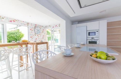 Arce Ski Chalet | Fidalsa Majestic. - Five Bedroom Chalet, Sleeps 10