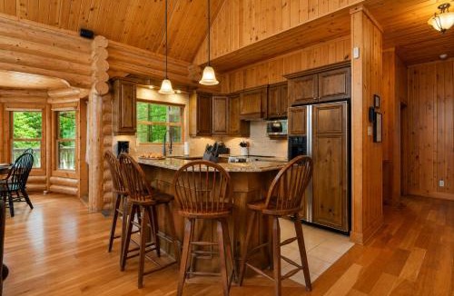 Fiddler Lake Resort Ski Chalet | Fiddler Lake Resort - Deer 48