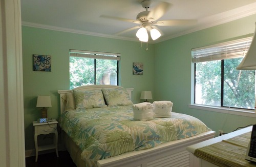 Folly Field Condo | Fiddler's Cove - 5 minutes walk to Folly Beach