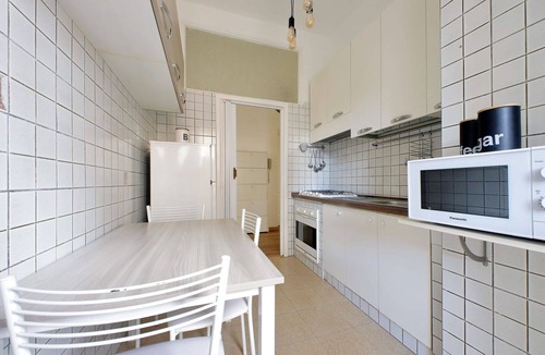 San Giovanni Apartment | Fidenza, Comfortable 1 BR apartment with balcony by Halldis