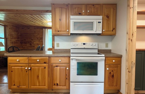 Warroad Cabin | Field & Forest Rental Cabin- Cozy, Quiet 3 Bedroom Cabin Just Outside Warroad