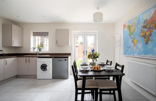 Brackley House | Field View