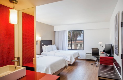 Saltillo Hotel | Fiesta Inn Saltillo