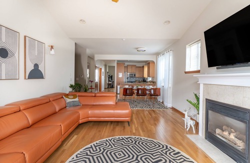 Guide Meridian House | MAJOR INTERNATIONAL SPORTING EVENT 2026 3BR + Daybed Midway Near Seattle & Vancouver