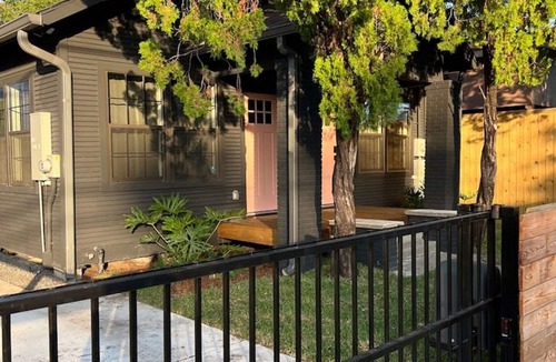Northside House | MAJOR INTERNATIONAL SPORTING EVENT 2026 6 mins from Downtown & Stadium Private Parking