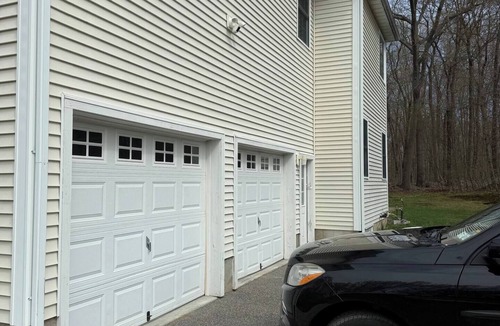 Putnam Lake House | FIFA 2026 free Limousine service two & from event