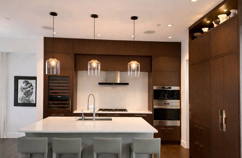 Riley Park House | MAJOR INTERNATIONAL SPORTING EVENT 2026 ready | Walk to BC Place | Spacious 5BR+ 3.5BA | Sleeps 11 | AC + PRKG