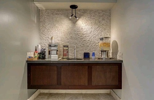Uptown Apartment | MAJOR INTERNATIONAL SPORTING EVENT Dream Residences | 2 Beautiful Apts Galleria
