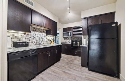 Uptown Apartment | MAJOR INTERNATIONAL SPORTING EVENT Dream Residences | 2 Beautiful Apts Galleria