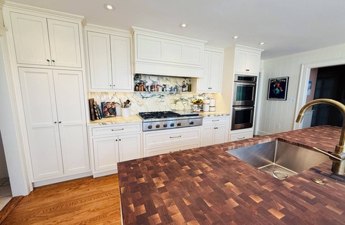 Sherborn House | MAJOR INTERNATIONAL SPORTING EVENT! Luxury, private custom home w/indoor hoops, sauna, close to stadium