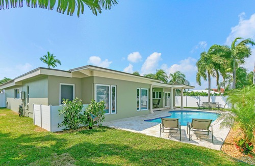Bel Air House | FIFA Perfect | Ocean Mist: Chef's Kitchen & Private Pool