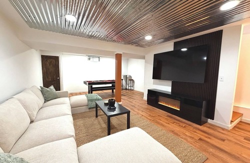 Valley Falls House | MAJOR INTERNATIONAL SPORTING EVENT Ready - Game Room - 25 mins to Stadium