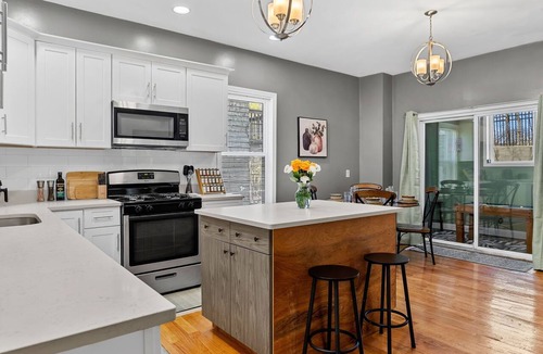 Dudley Square Apartment | MAJOR INTERNATIONAL SPORTING EVENT! Spacious Modern 3BR - FREE Parking - Heart of Boston