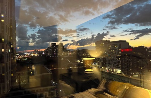 CityPlace Condo | MAJOR INTERNATIONAL SPORTING EVENT unobstructive view CN TOWER lakeshore 1+1(den) 2b1b condo with parking