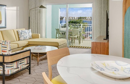 Doral Villa | Major international sporting event · Entire Private Villa · Marriott Resort · 8 Guests · Miami