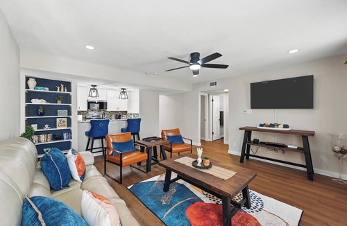 Ederville Condo | Major international sporting event Worker/Media Haven! 2BR/2BA Condo, 30+ Day Stays, A/C, WiFi