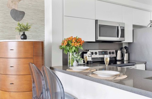 Coconut Grove Apartment | FIFA World Cup Base - Stylish Coconut Grove Ret.