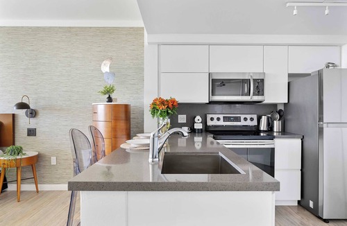 Coconut Grove Apartment | FIFA World Cup Base - Stylish Coconut Grove Ret.