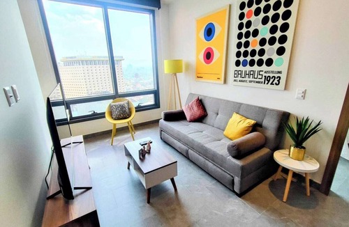 Cuauhtemoc Apartment | Major international sporting event City View Oasis: KS Bed, Pool, Hot Tub & Gym