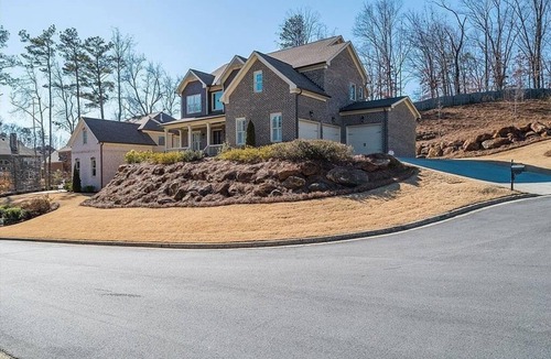 Marietta House | FIFA World CUP -Spacious 4 bedroom house with Pool Table and Gym