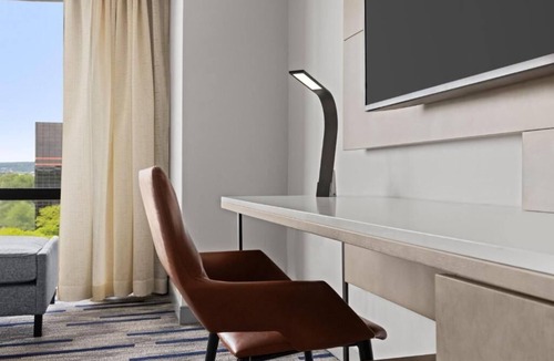 Saddle Brook Hotel | Major international sporting event Special - Sleek hotel room with king bed near Metlife Stadium