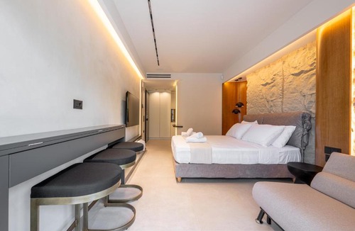 Alimos Apartment | Fiftyone Deluxe Studio