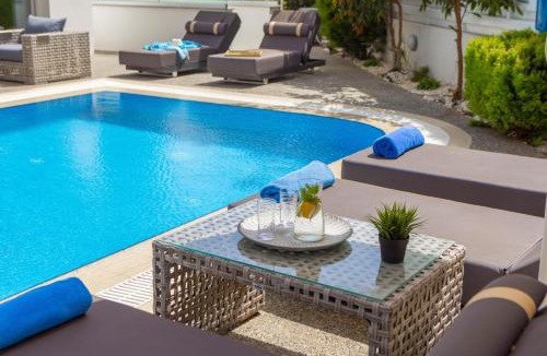 Protaras Villa | Fig Tree Bay Residences 3-Jacuzzi-Hotub -Pool
