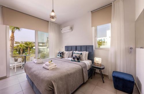 Protaras Villa | Fig Tree Bay Residences 3-Jacuzzi-Hotub -Pool