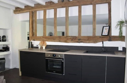 Busserolles Cottage | Fig Tree Cottage-Idyllic retreat in a National Park180x190 Bed or 2x90x190 Beds