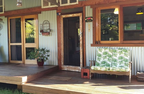 Cudgera Creek Cottage | Fig Tree Retro Studio