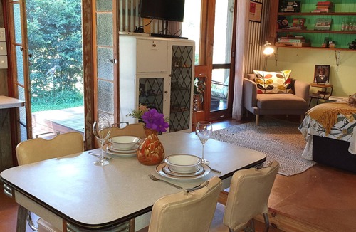 Cudgera Creek Cottage | Fig Tree Retro Studio