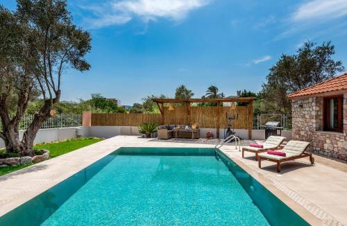 Pastida Villa | Filerolia Stone House