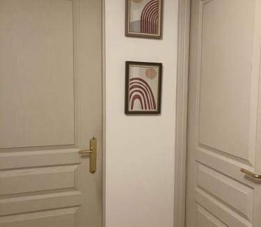 Tarascon House | Finca Avrafina